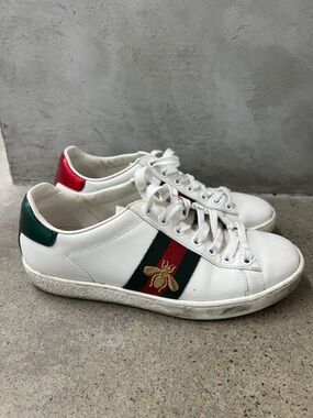 Gucci White Leather Sneakers with Green and Red Web and Gold Bee